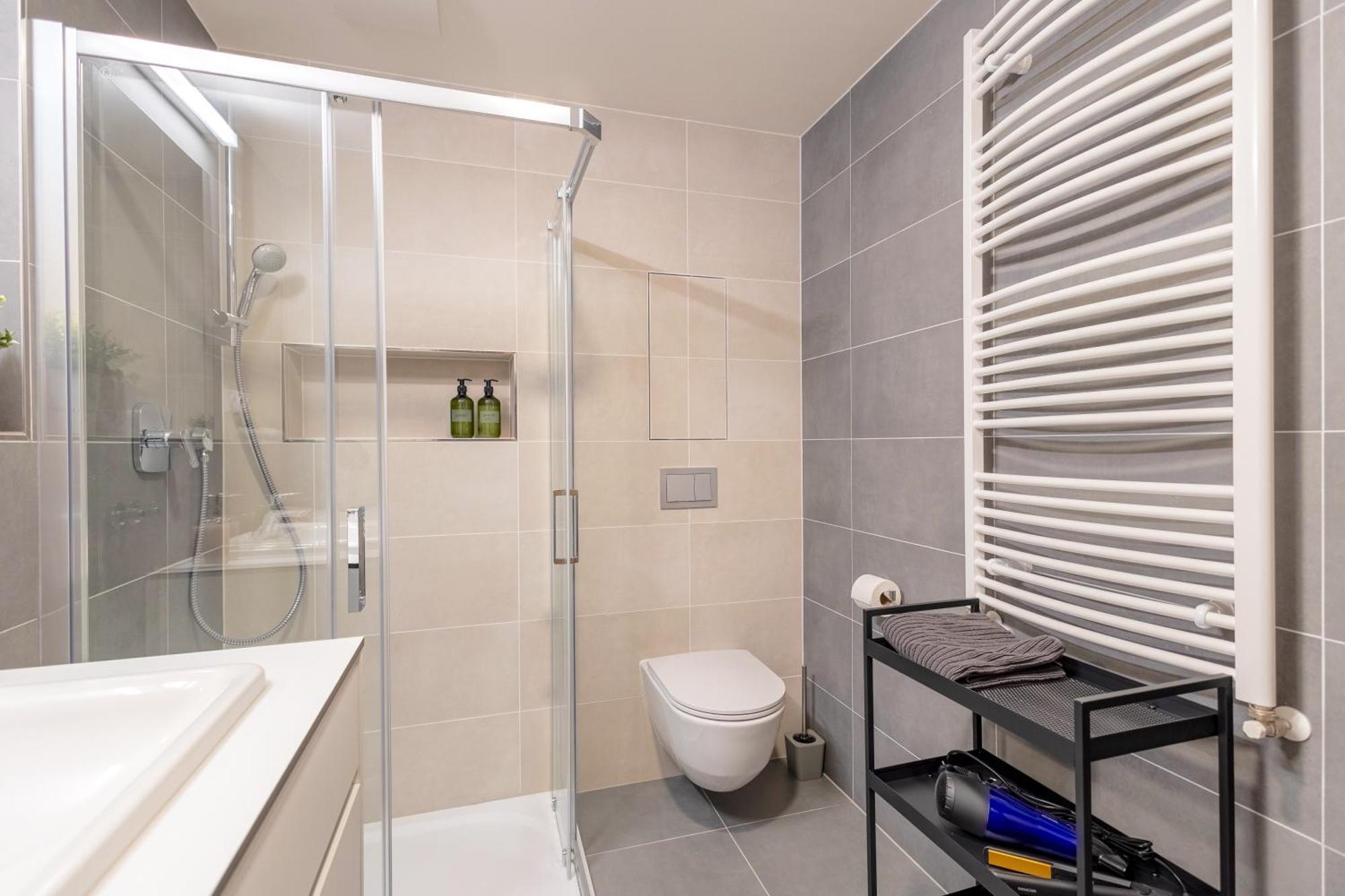 Bright 2Br - 7Th Floor, Balcony, Free Parking By Gravity Prague Apartamento Exterior foto
