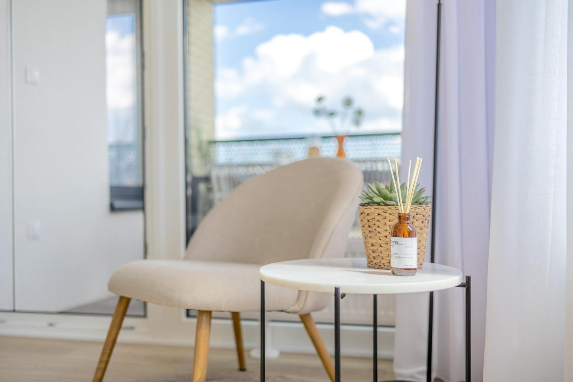 Bright 2Br - 7Th Floor, Balcony, Free Parking By Gravity Prague Apartamento Exterior foto