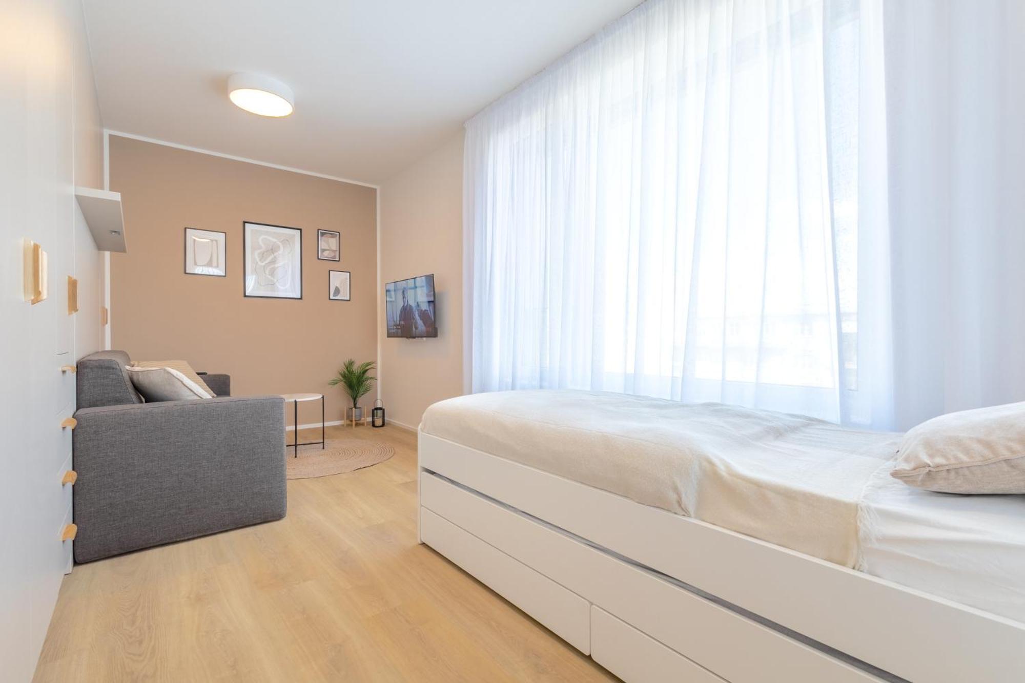 Bright 2Br - 7Th Floor, Balcony, Free Parking By Gravity Prague Apartamento Exterior foto