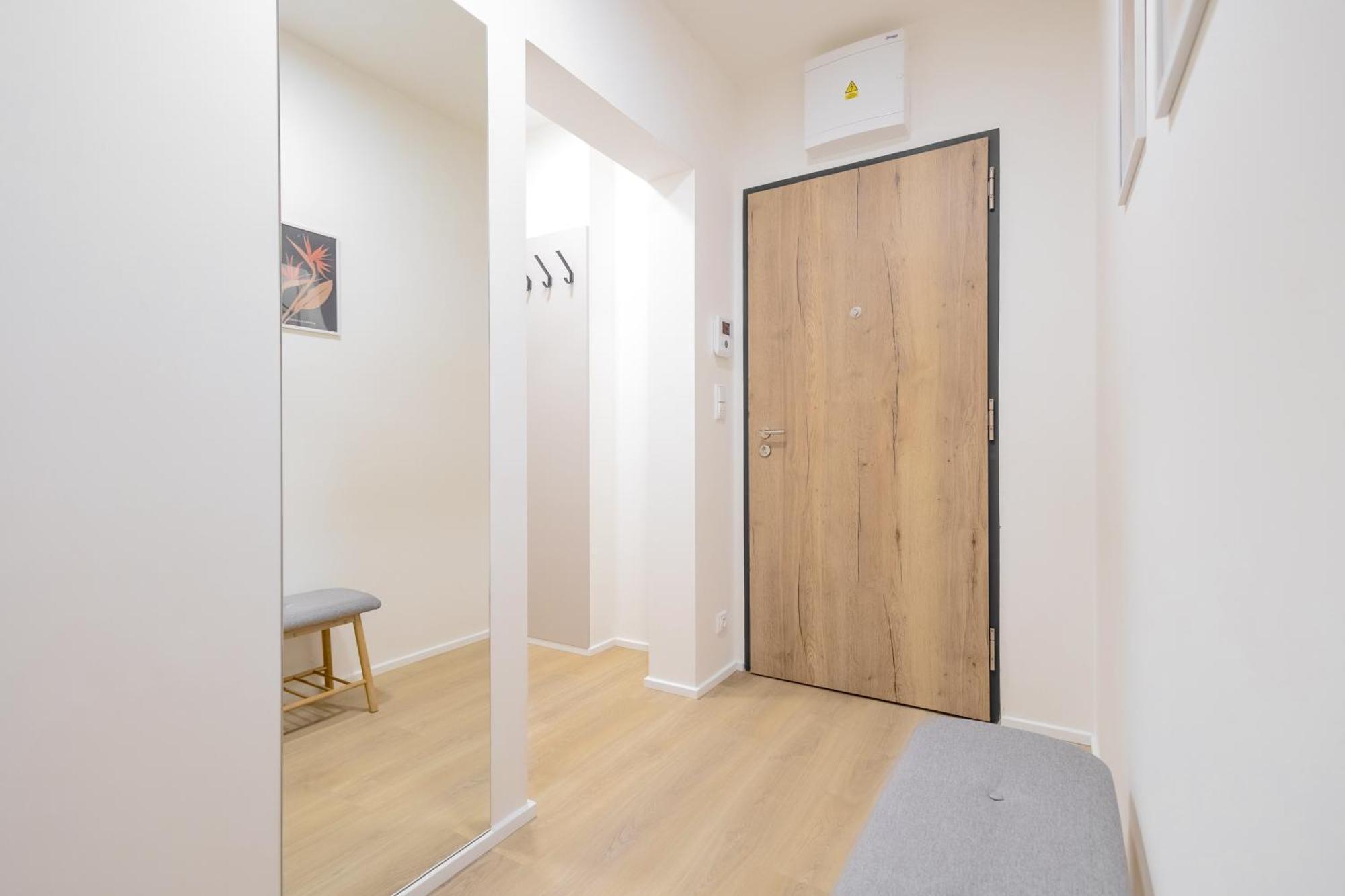 Bright 2Br - 7Th Floor, Balcony, Free Parking By Gravity Prague Apartamento Exterior foto